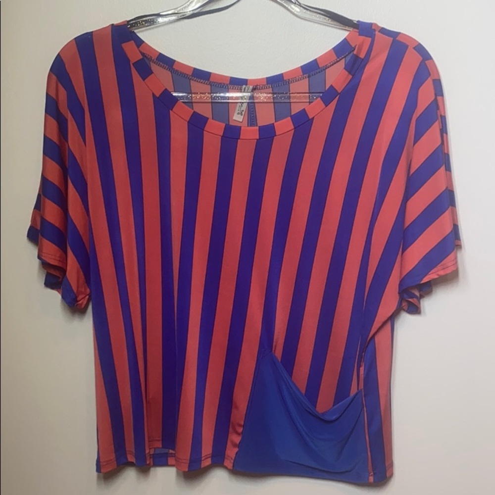 Loose fit color block blouse.